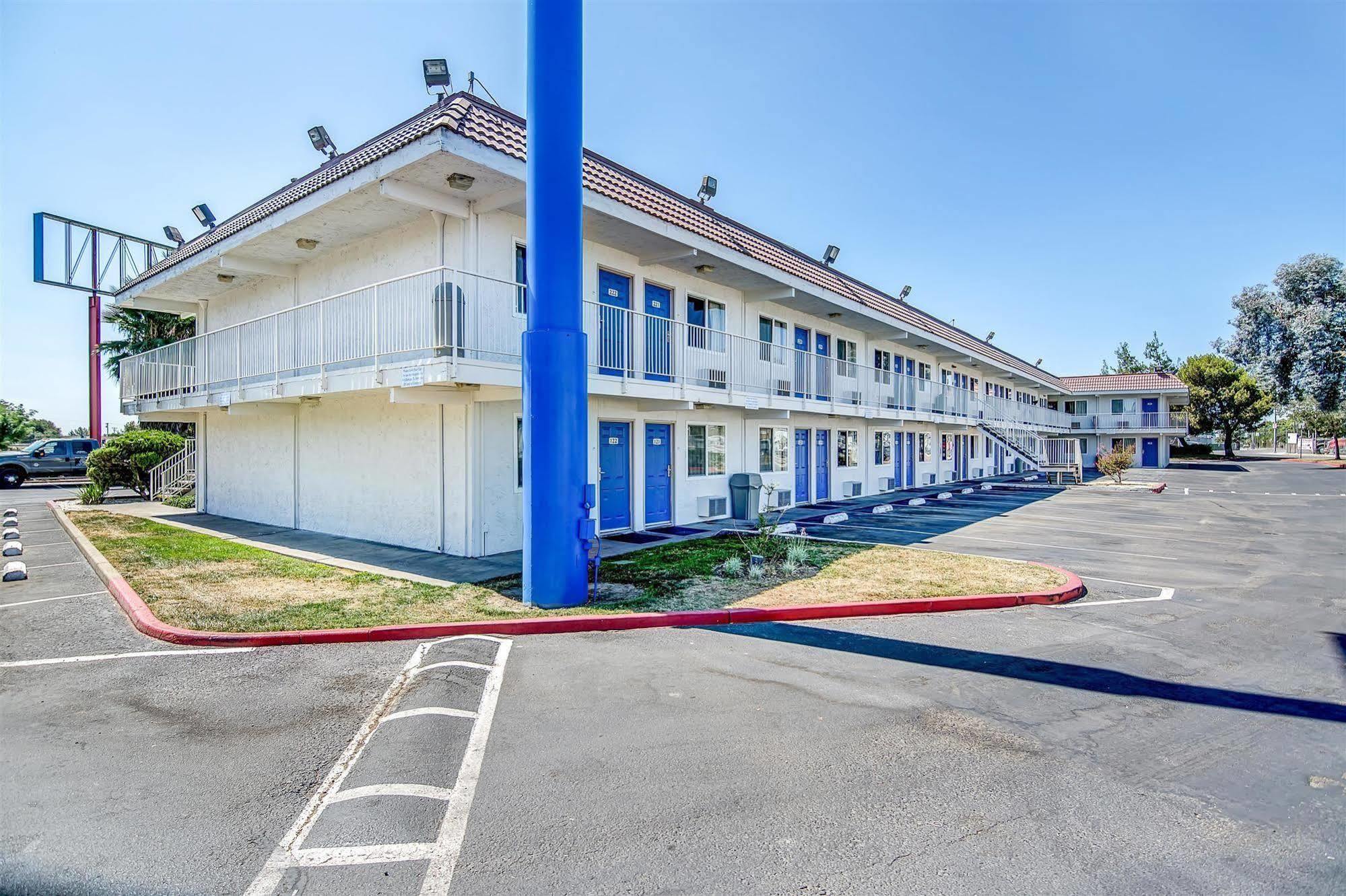 Motel 6-Stockton, Ca - Charter Way West Exterior photo
