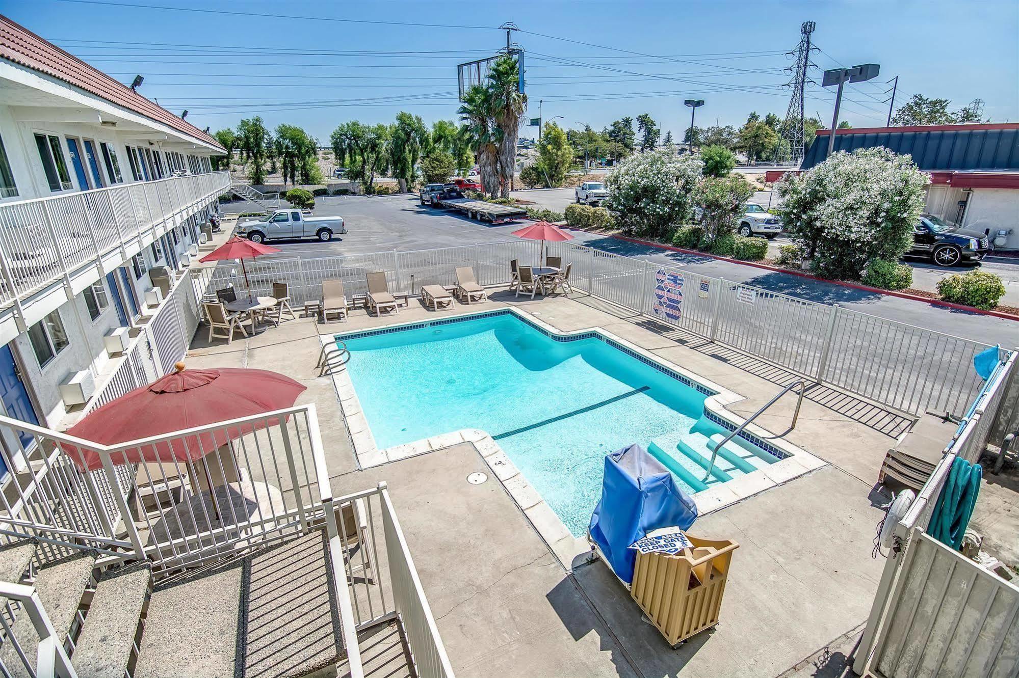 Motel 6-Stockton, Ca - Charter Way West Exterior photo